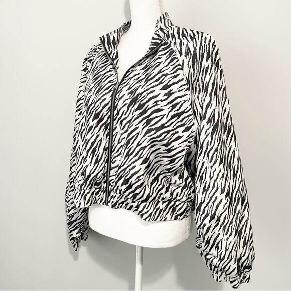SHEIN Curve zebra print bomber jacket size 3X plus - Picture 3 of 7